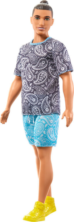 Barbie fashionistas poupée ken, cheveux bruns, tenue paisley | toys r