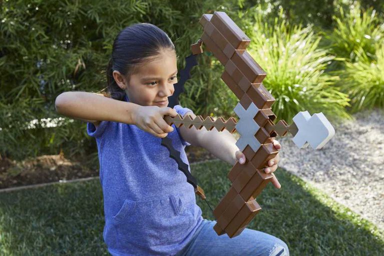 Minecraft Ultimate Bow and Arrow | Toys R Us Canada