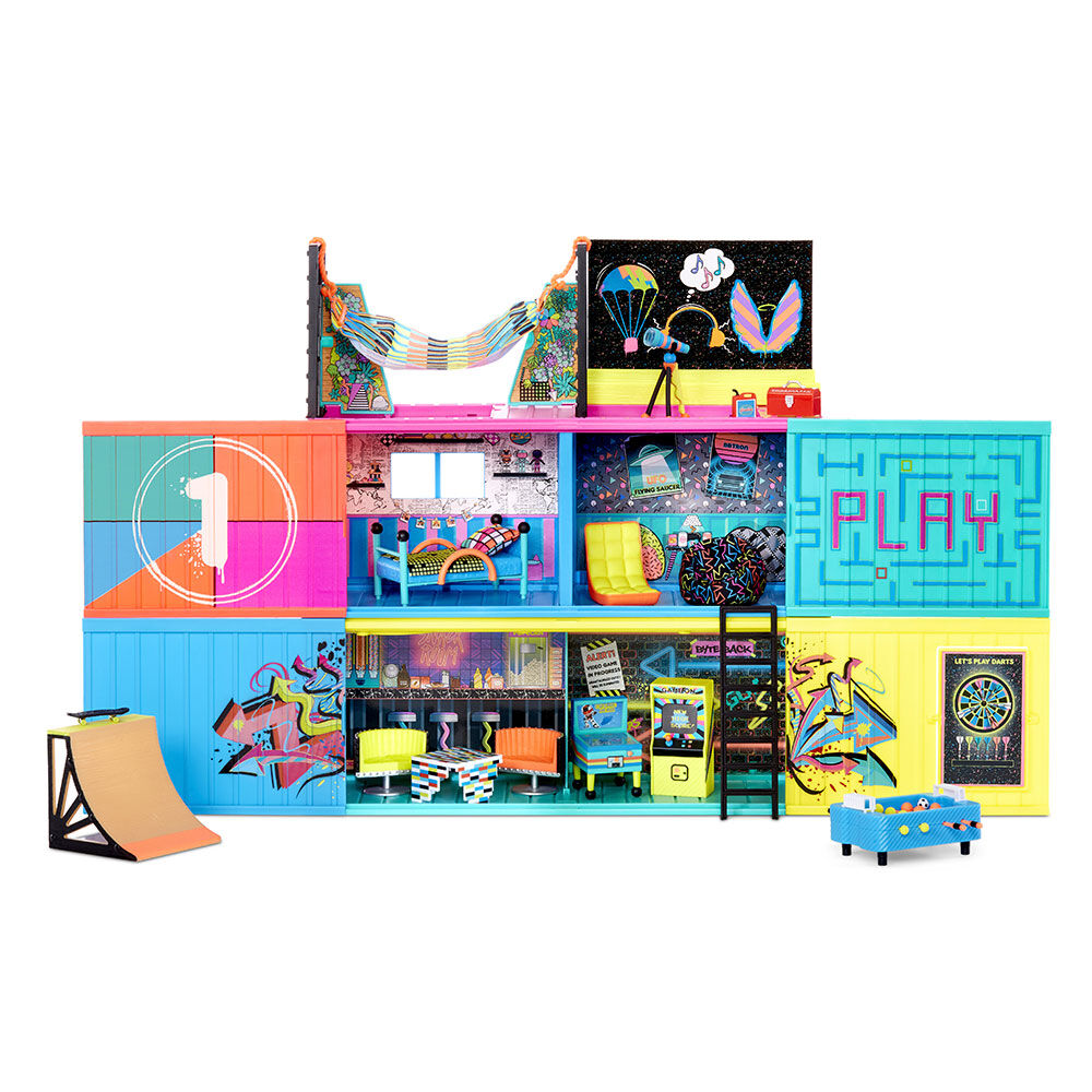L.O.L. Surprise Clubhouse Playset with 40 Surprises and 2 Exclusives Dolls