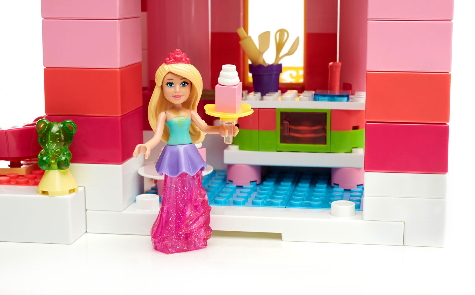 Mega construx barbie dreamtopia candy best sale castle set