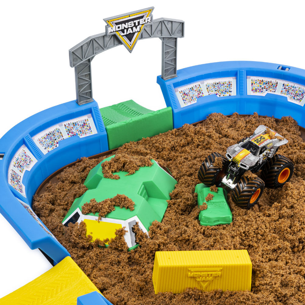 monster jam kinetic dirt arena