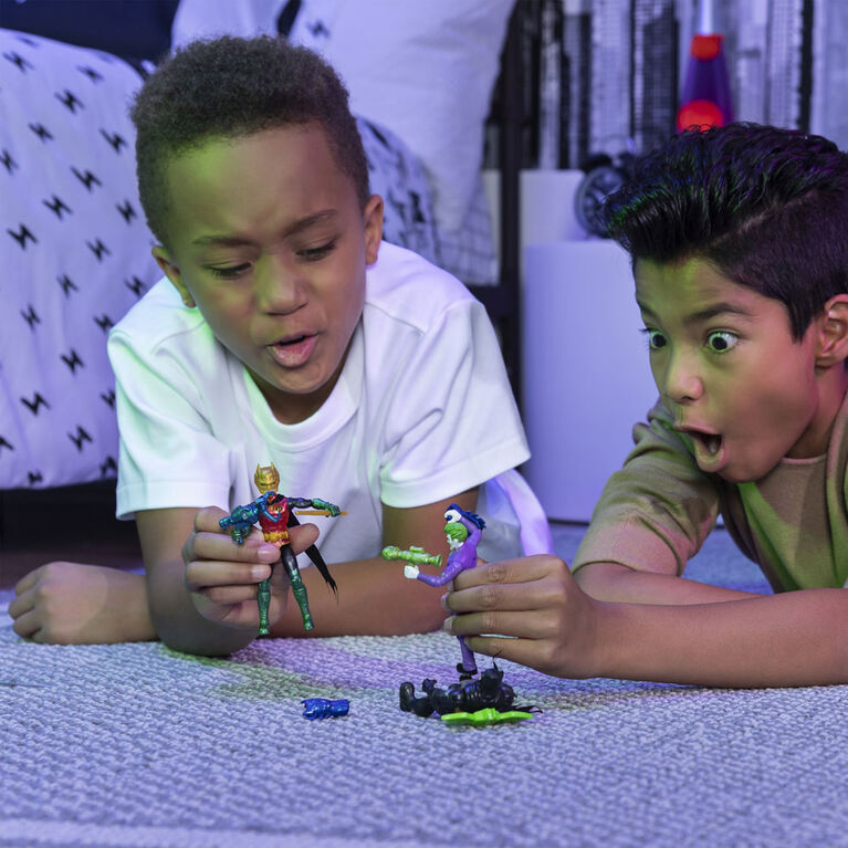 Batman 4-Inch Man-Bat Action Figure with 3 Mystery Accessories, Mission 1