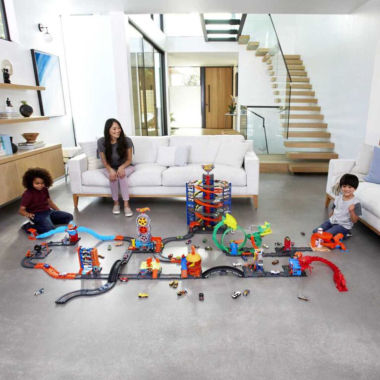 Hot Wheels Track Builder Unlimited Fuel Can Stunt Box