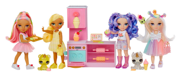 Jeu de pâtisserie Rainbow High Littles + petite poupée (rose de 5,5 po (14 cm))