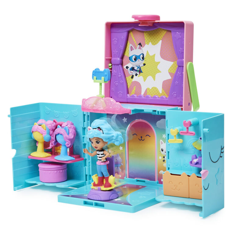 Gabby's Dollhouse, Dress-Up Closet Portable Playset with a Gabby Doll