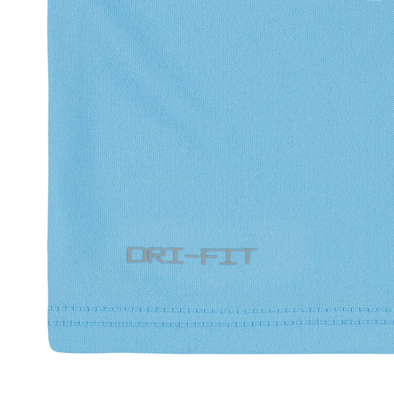 Nike T-shirt and Shorts Set - Ocean Bliss - Size 12M