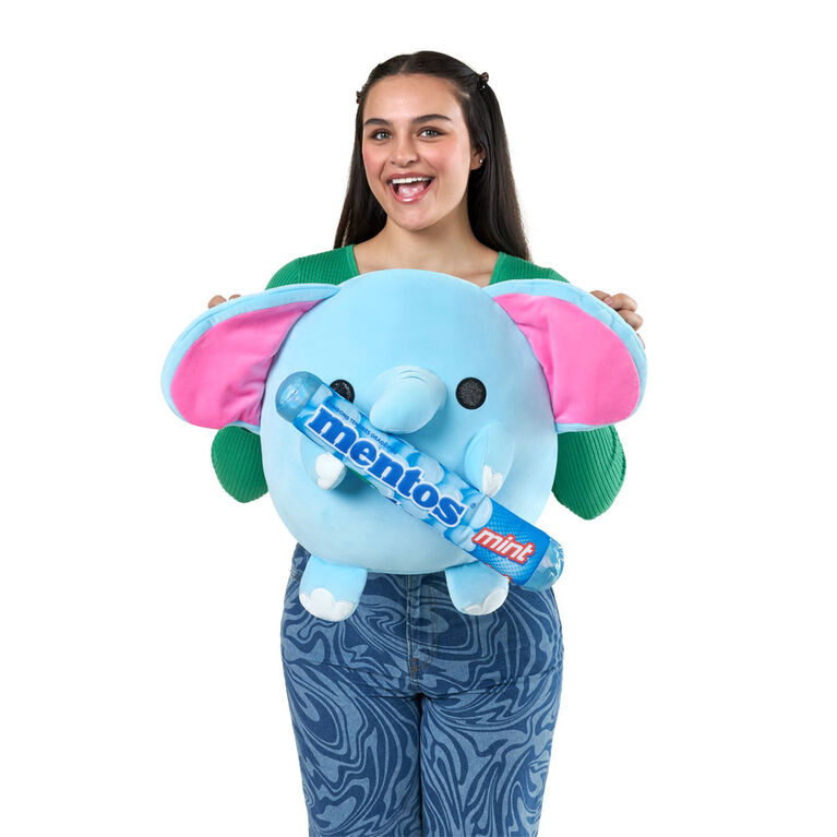 Snackles Super Sized Elephant 14inch Snackle by Zuru