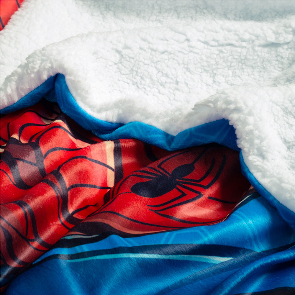 Marvel Spiderman Sherpa Throw Blanket 60 x 80 inches