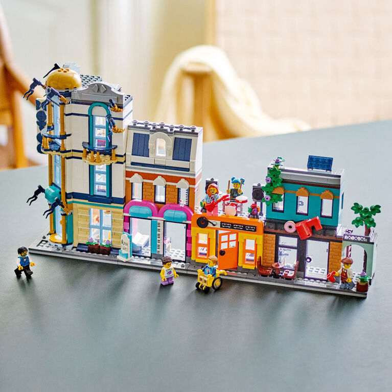 LEGO Creator La rue principale 31141 Ensemble de jeu de construction (1 459 pièces)