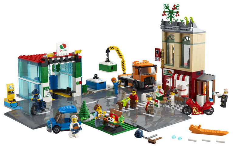 LEGO My City Town Center 60292 (790 pieces)