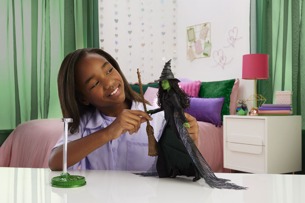 Wicked Deluxe Elphaba Fashion Doll