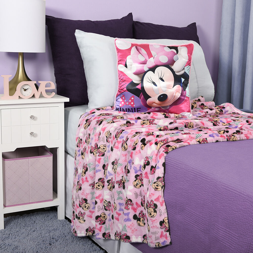 Disney Minnie Mouse 2 Piece Throw and Cushion Set