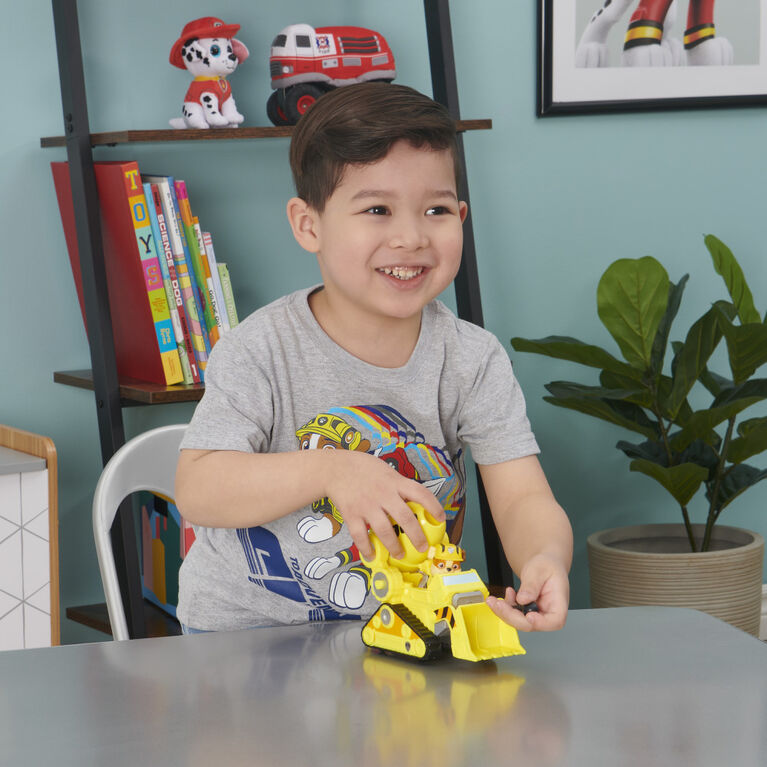 PAW Patrol, Rubble's Deluxe Movie Transforming Toy Car with Collectible Action Figure