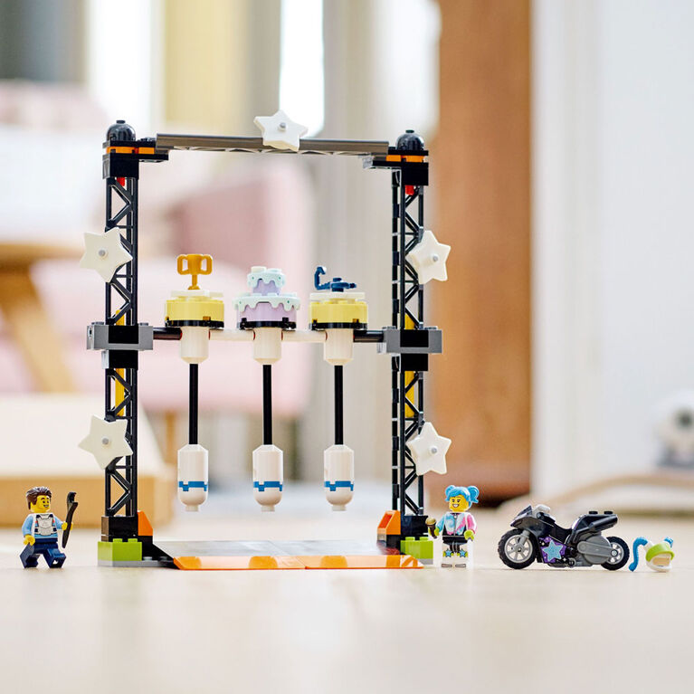 LEGO City Le défi de cascades frappeur 60341 Ensemble de construction (117 pièces)