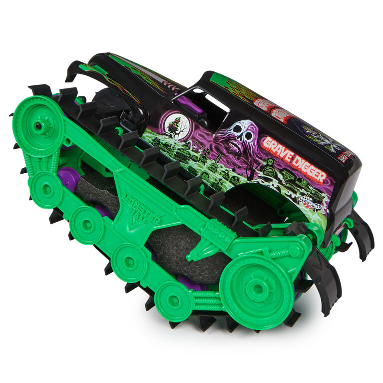 Monster Jam, Official Grave Digger Trax All-Terrain Remote Control Outdoor Vehicle,  1:15 Scale