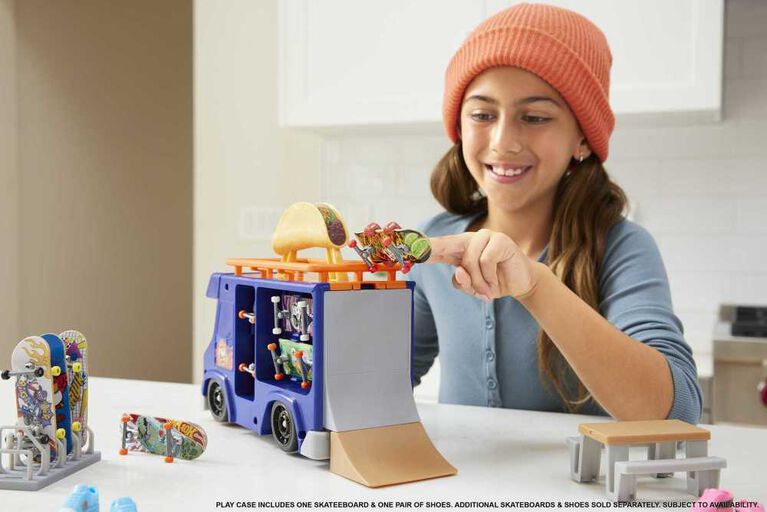 Hot Wheels Skate Taco Truck Play Case