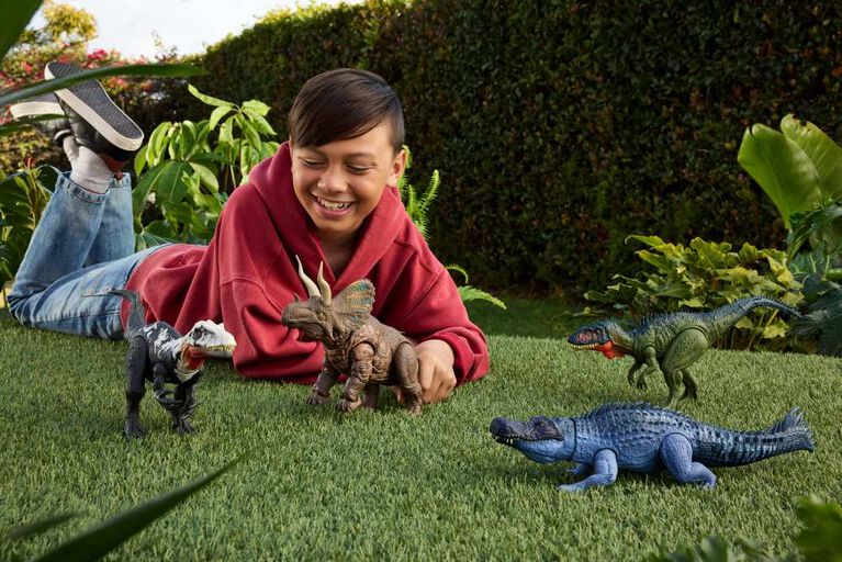 Jurassic World-Eotriceratops-Figurine Méga Prédateurs