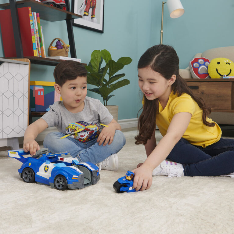 PAW Patrol, Chase 2-in-1 Transforming Movie City Cruiser Toy Car with Motorcycle, Lights, Sounds and Action Figure