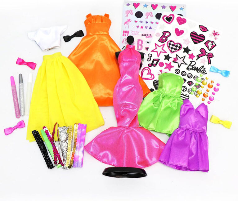Barbie Be A Fashion Designer Set - English Edition