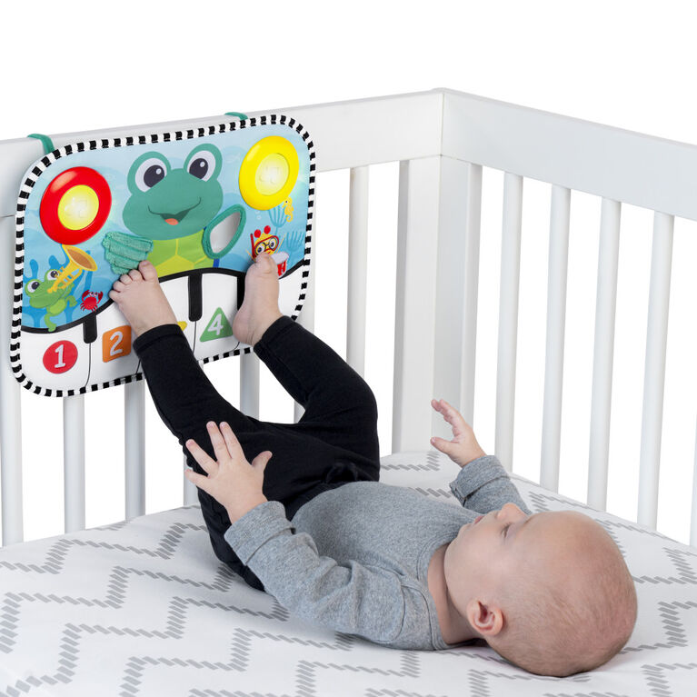 Baby Einstein Ocean Explorer - Neptune's Kick and Explore Musical Kick Pad and Crib Toy