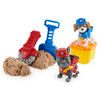 Rubble and Crew, Coffret de figurines articulées Charger et Wheeler, avec 85,05 g de sable Kinetic Build-It Sand et 2 jouets de construction portables