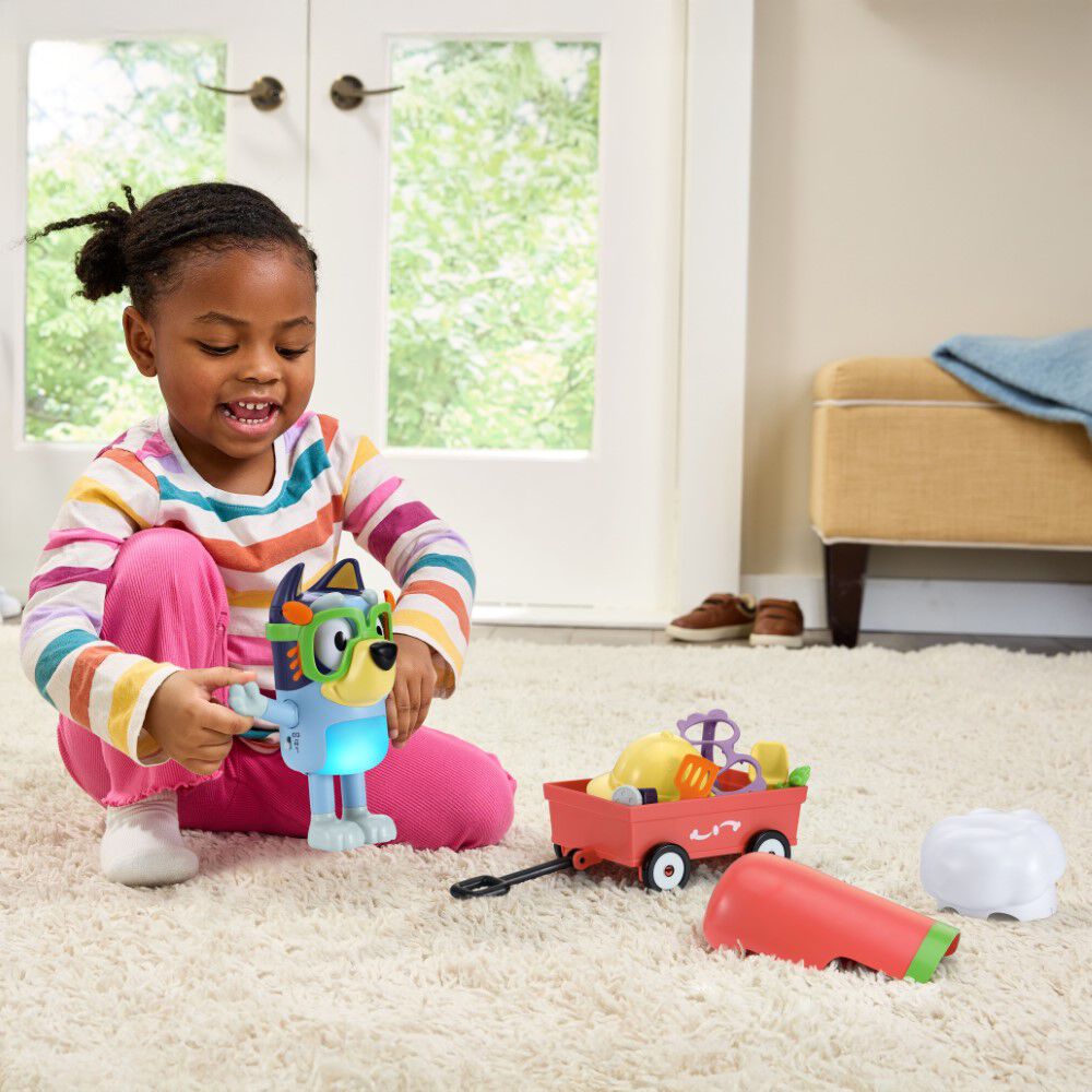 VTech Bluey Dress Up Bluey - Édition anglaise