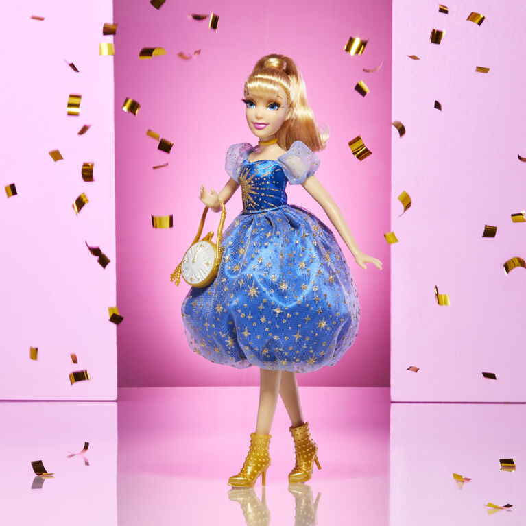 Disney Princesses Série Style - l'anniversaire de Cendrillon : :  Jeux et Jouets