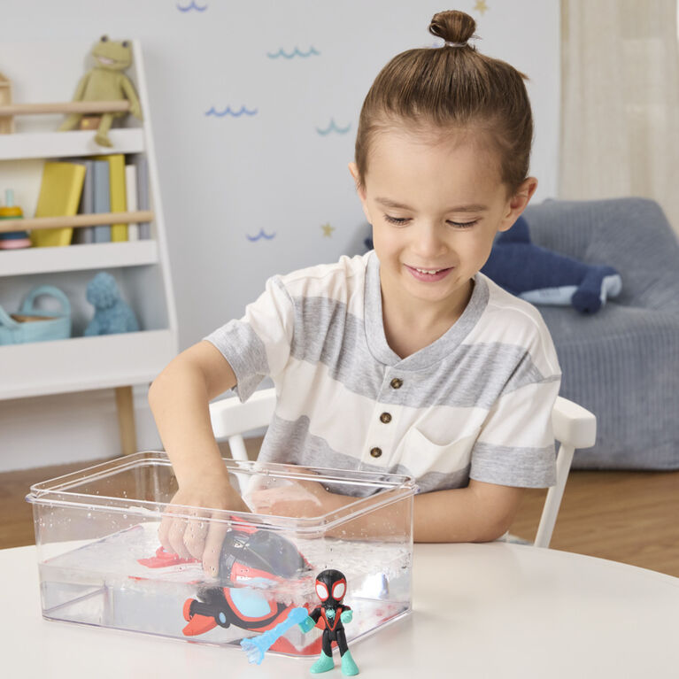 Marvel Spidey and his Amazing Friends Water-Webs Spin Dolphin Submarine Toy