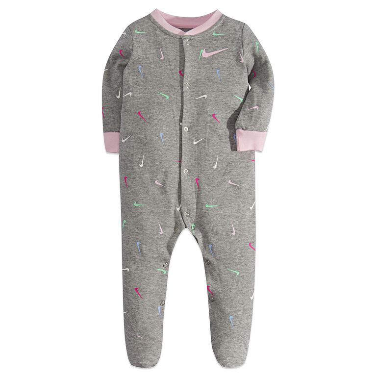 newborn nike sleeper