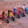 Supercross, Authentic Luke Clout 1:24 Scale Die-Cast Motorcycle with Rider Figure, for Kids and Collectors