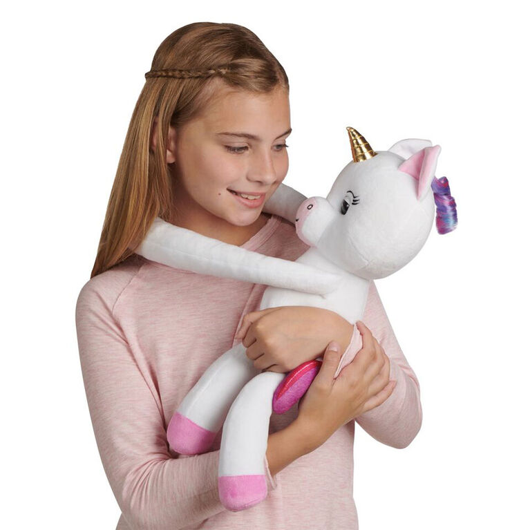 Fingerlings Hugs Gigi White Interactive Plush Baby Unicorn