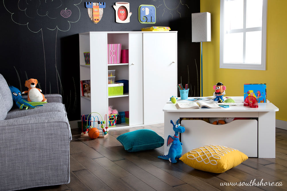 Toy storage shop with doors