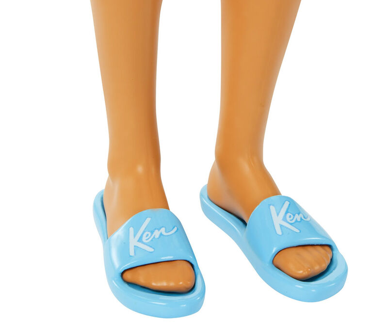 Barbie-Ken Plage-Poupée blonde short de bain et accessoires de plage