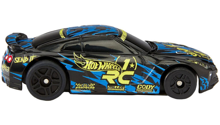 Hot Wheels - Véhicule téléguidé Nissan GT-R (R35) 2017, échelle 1:64