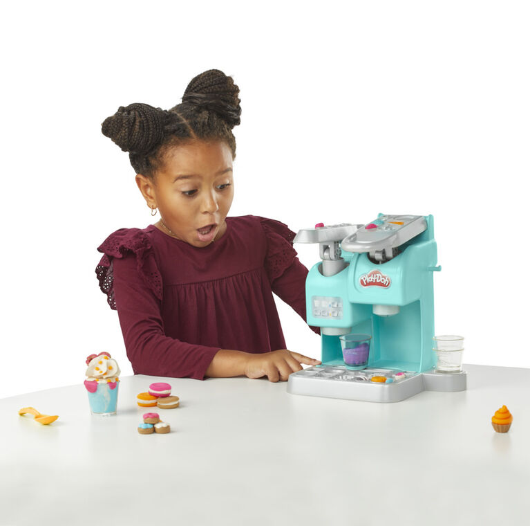 Play-Doh Kitchen Creations Mon super café, 20 accessoires et 8 pots de pâte  à modeler, jouet culinaire : : Jouets