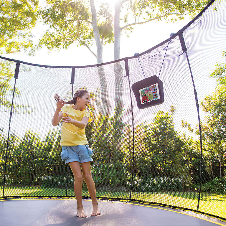 Springfree 8 ft x 13 ft Large Oval Trampoline with Safety Enclosure