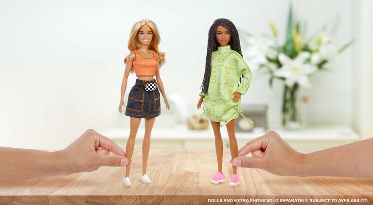 Barbie Clothes - 2 Outfits and 2 Accessories for Barbie Doll