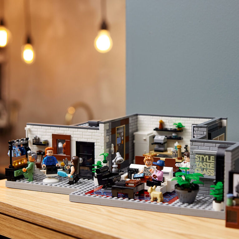 LEGO Icons Queer Eye - Le loft des Fab Five 10291 (974 pièces)