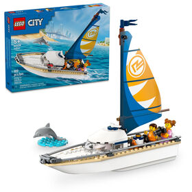 LEGO City Le bateau à voiles Ensemble de construction 60438