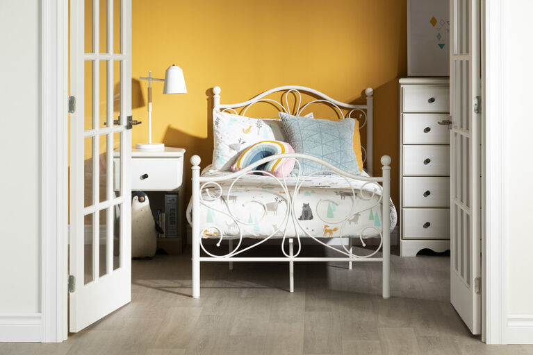 Country Poetry Lit de métal plateforme complet Simple Blanc solide