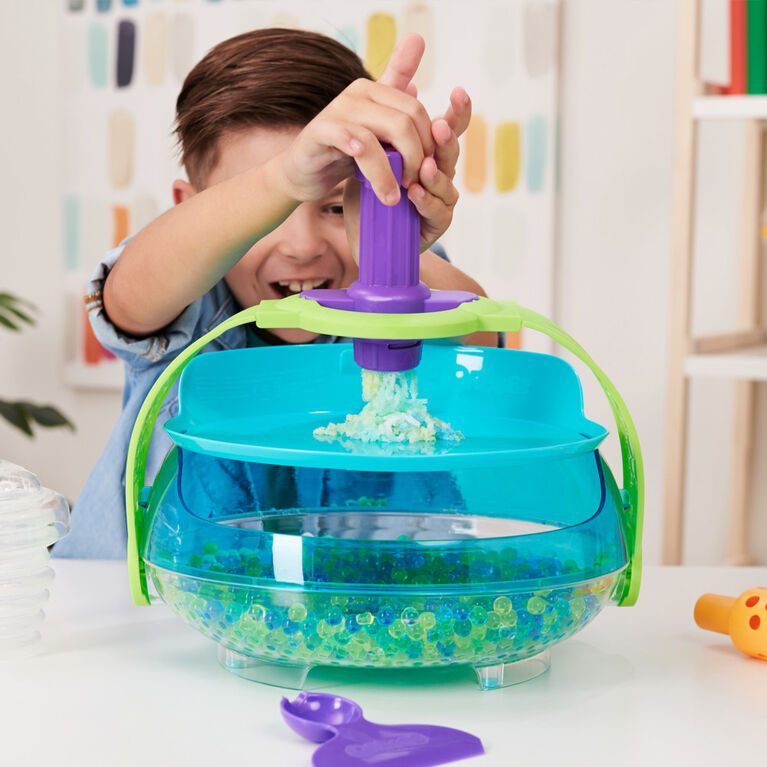 Orbeez Sensation Station, Featuring 2000 Non-Toxic Glow in the Dark Water Beads, with 6 Tools and Storage