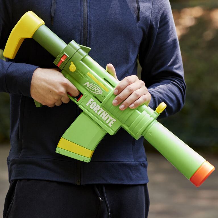 Nerf Fortnite, blaster HR, revêtement Ruff, chargeur 6 fléchettes