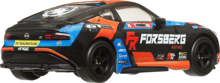 Hot Wheels Premium Car Culture Slide Street Nissan 400Z 1:64 Scale Collectible Toy Vehicle