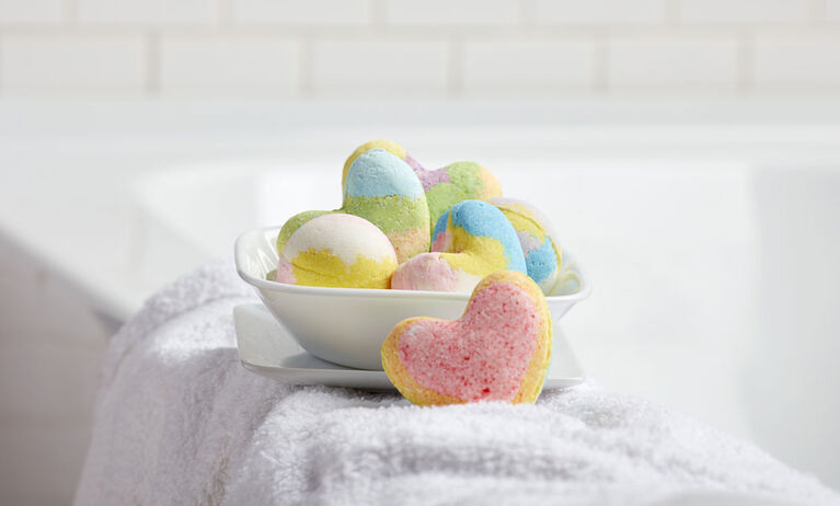 ALEX Spa - DIY Bath Bombs