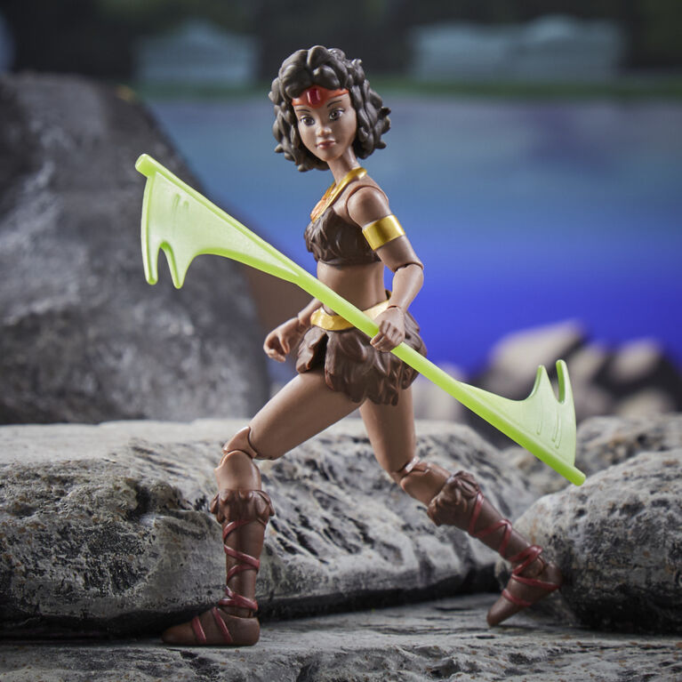 Dungeons & Dragons Cartoon Classics 6-Inch-Scale Diana the Acrobat Action Figure, DandD 80s Cartoon, Includes d8 from Exclusive DandD Dice Set