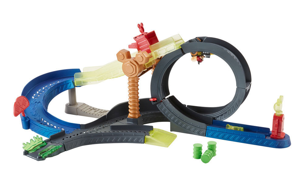 mickey and the roadster racers track set