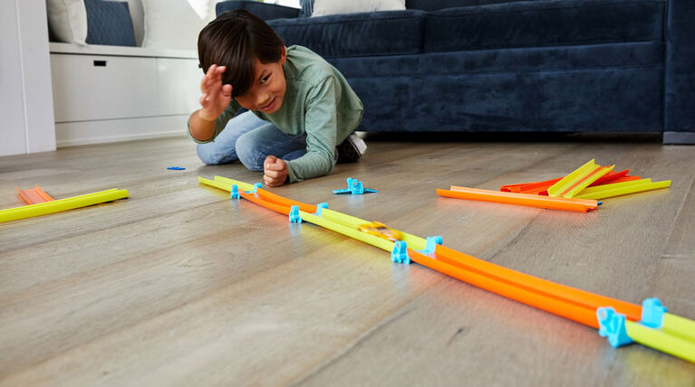 Coffret de piste repliable Track Builder Hot Wheels, sections de piste variées