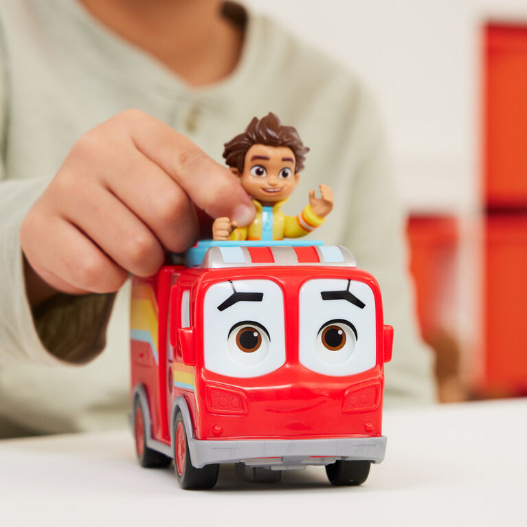 Disney Junior Firebuds, Bo et Flash, figurine articulée et véhicule camion de pompier avec mouvement des yeux interactif