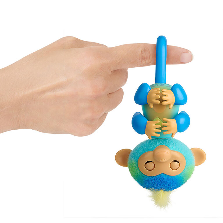 Fingerlings Interactive Baby Monkey, plus de 70 sons et réactions, le coeur s'allume, réagit au toucher