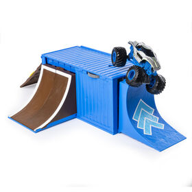 Monster Jam, Ship It and Flip It Transforming Playset with Exclusive 1:64 Scale Die-Cast Monster Jam Truck